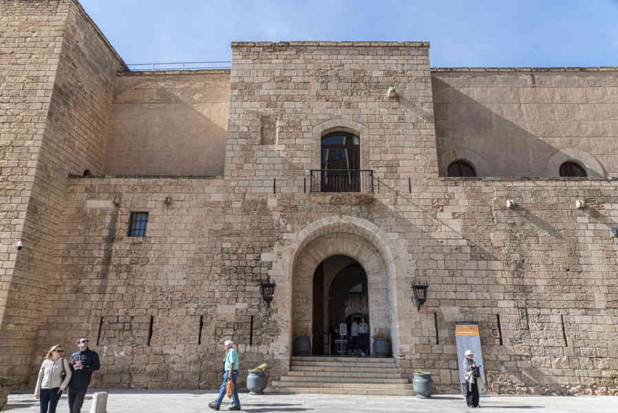Mallorca - Palma 037 - palacio real de la Almudaina.jpg